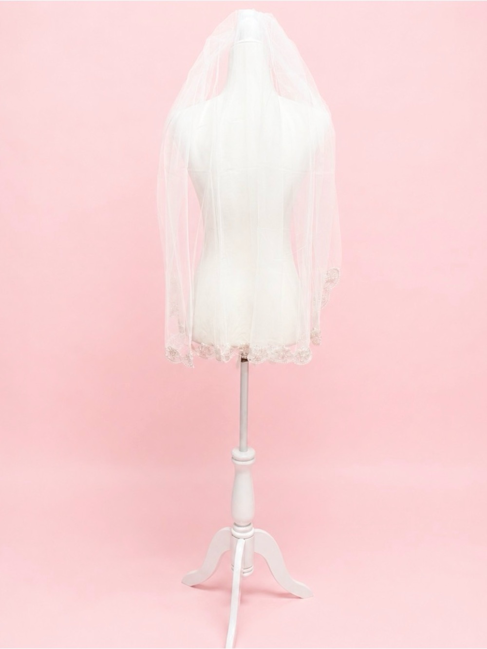 White Bridal Veil with Beaded Edges - Picture 7 of 7